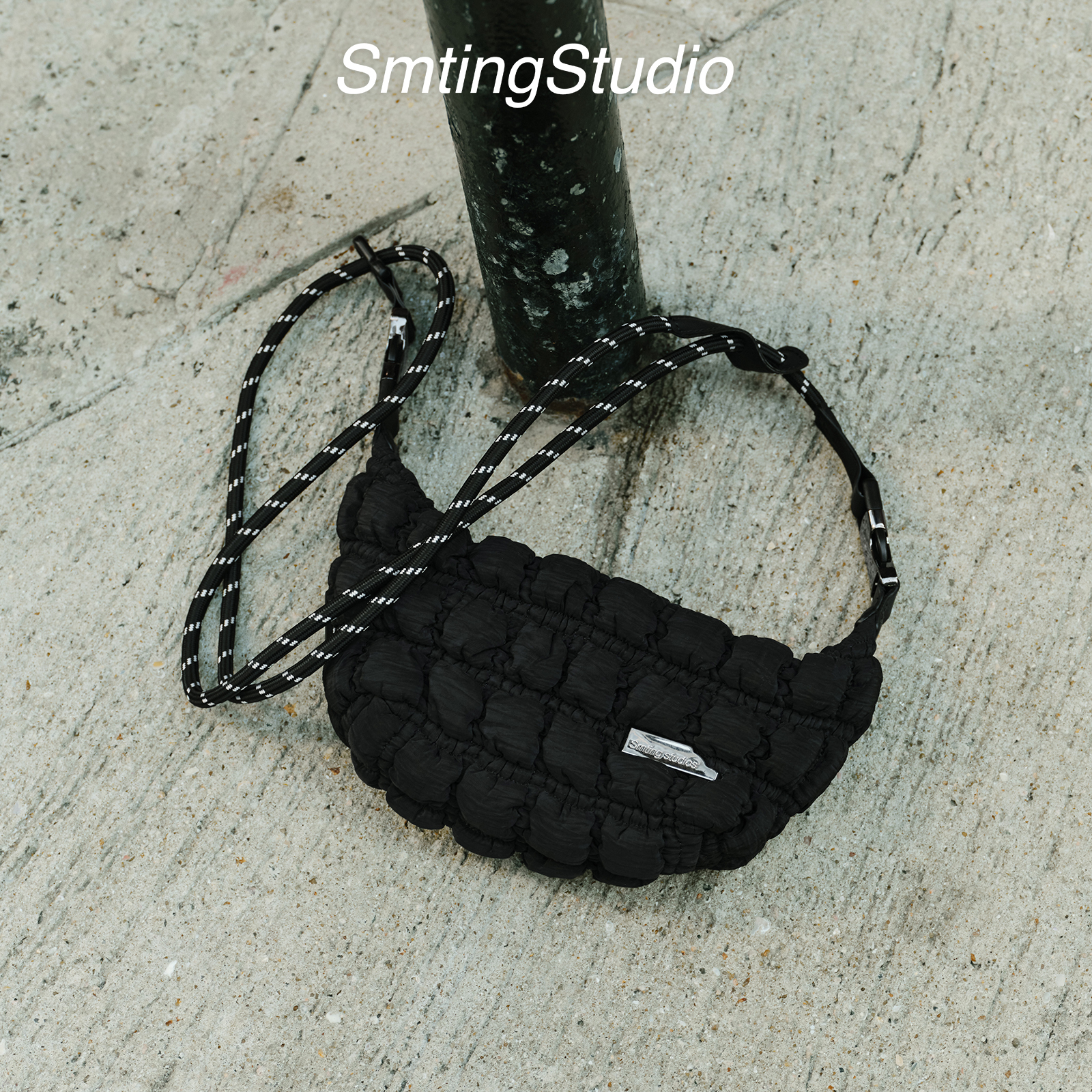 Smting西木汀泡泡斜挎云朵包