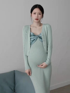 孕妇性感长袖修身针织连衣裙
