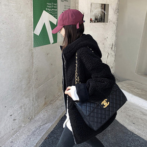 连帽羊羔毛外套女2023秋冬新款中长款两面穿时尚百搭皮毛一体卫衣