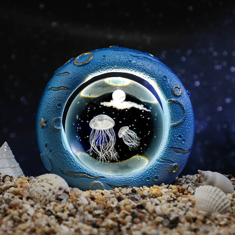 梦幻水母星海发光水晶球小夜灯桌面摆件生日礼物送男生女生高级感