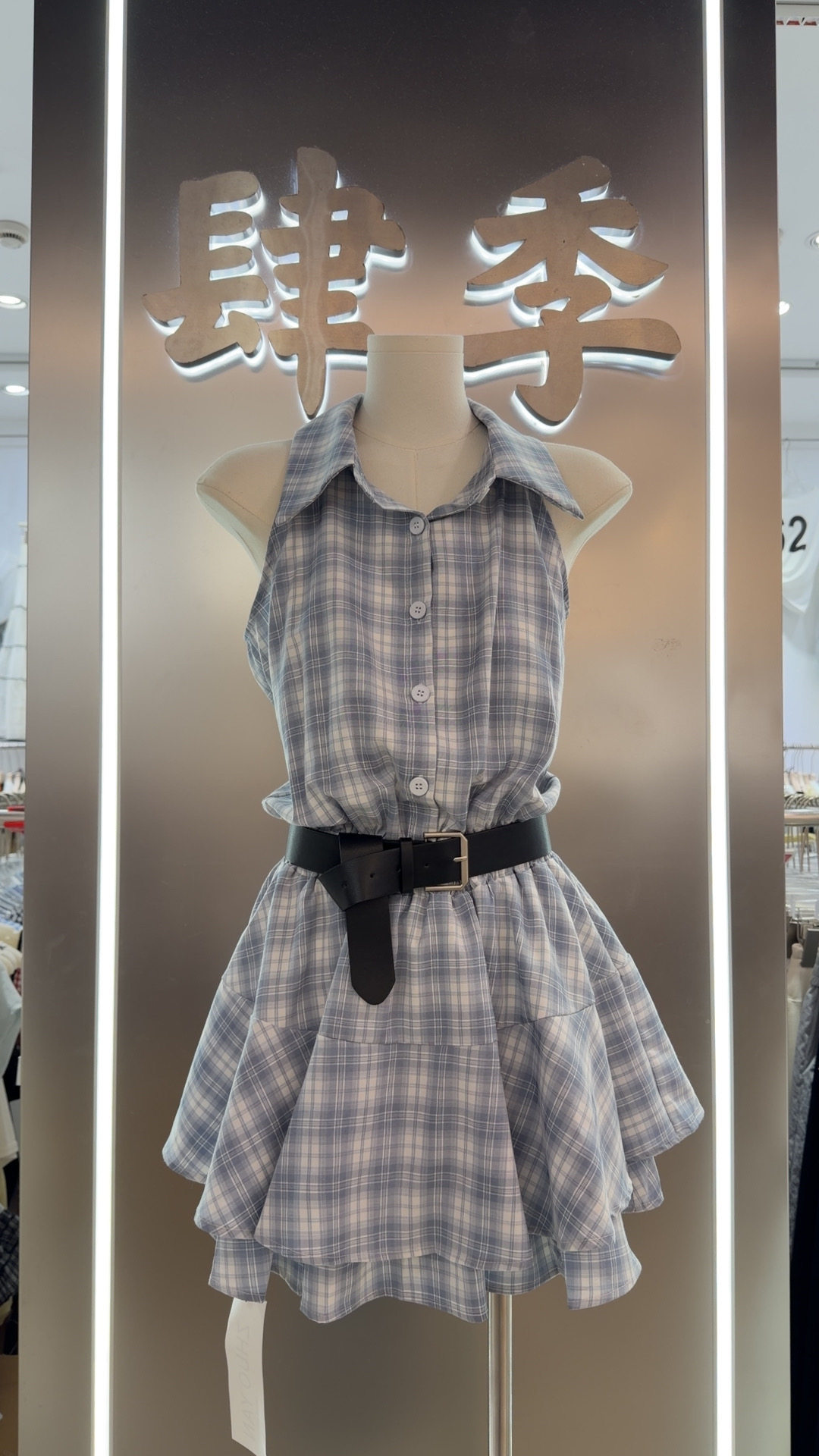 夏季新款韩版设计感辣妹格子收腰无袖背心裙女显瘦不规则连衣裙潮