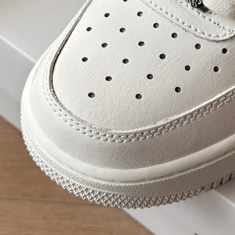 012304~「包邮 中式美学感」撞色刺绣设计~情侣运动鞋,女鞋,时尚休闲鞋,淘宝优惠券,粉丝福利购,淘宝优惠卷