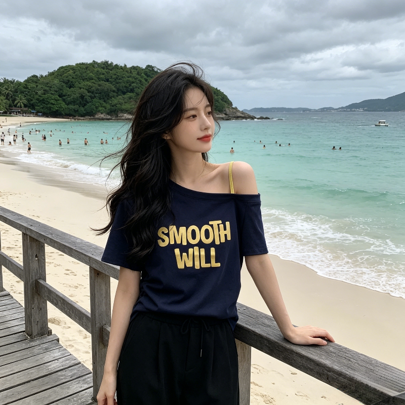 露肩设计感吊带假两件掐腰修身显瘦洋气甜辣风短袖T恤女百搭上衣