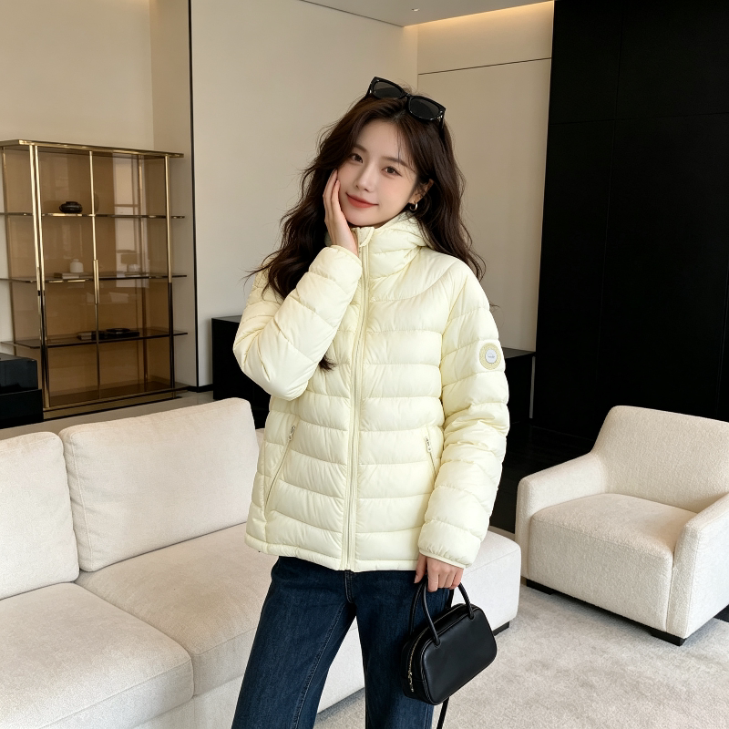 奶黄色温柔风减龄连帽休闲小个子轻薄保暖防寒棉服外套女排骨服潮