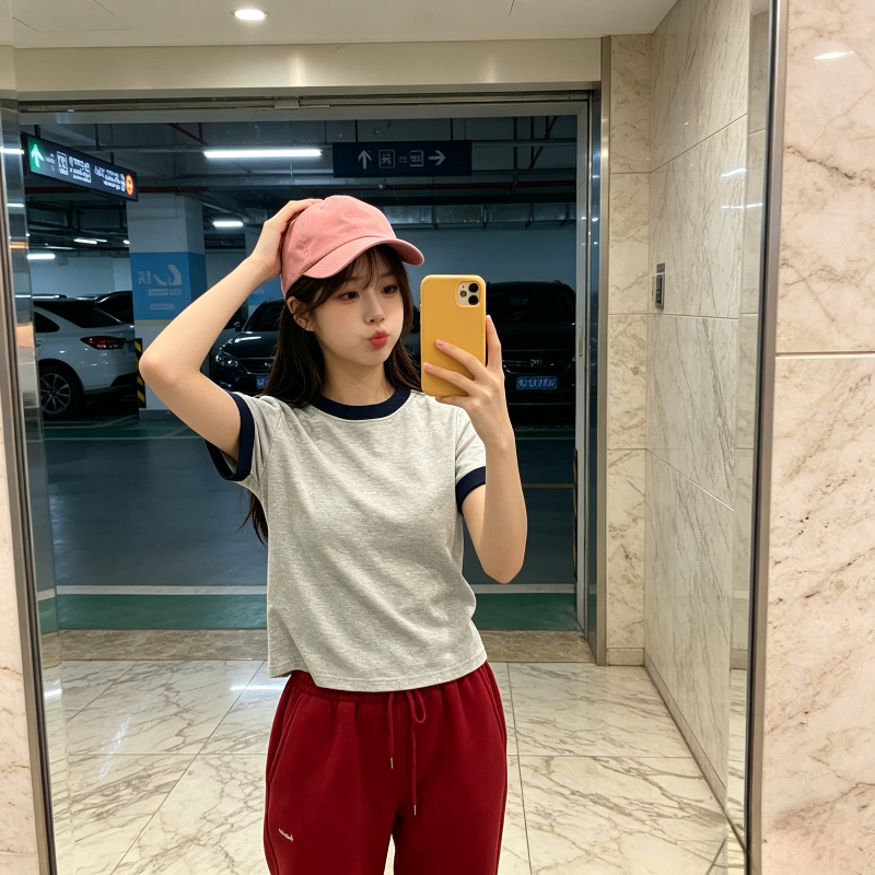 学生减龄设计感拼接撞色休闲短款小众短袖T恤上衣女圆领正肩百搭
