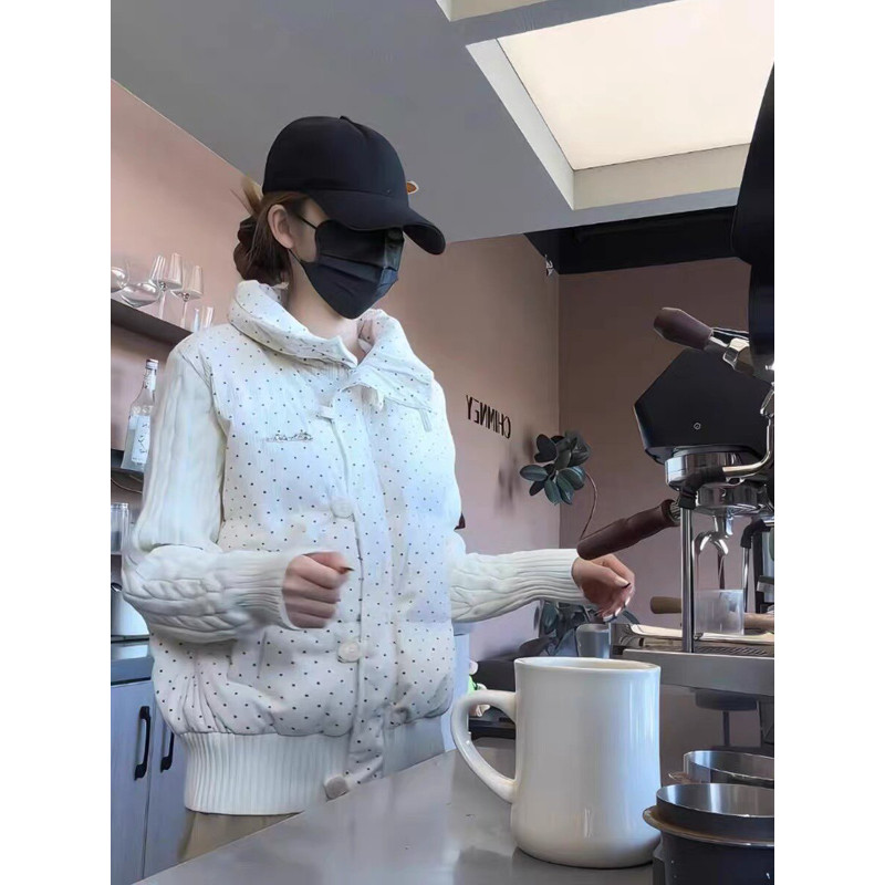 波动立领设计感减龄修身显瘦小个子百搭气质棉服外套女麻花袖子潮