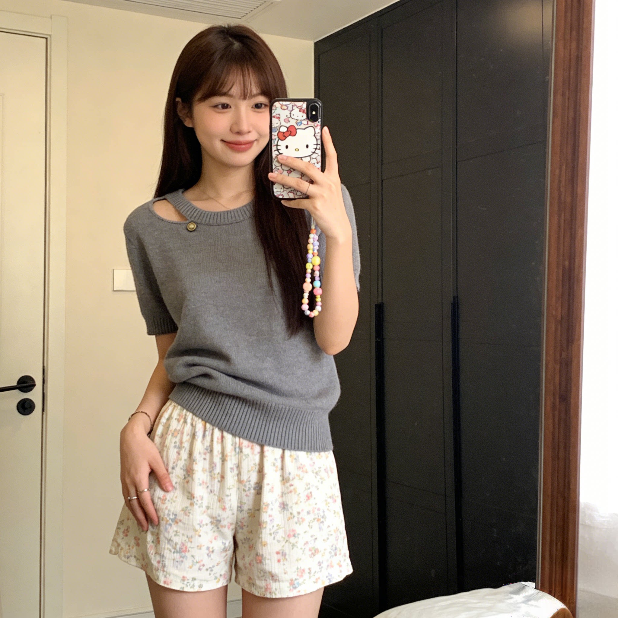 紫色圆领短袖针织衫女设计感镂空短款T恤2026新款薄款冰丝上衣夏