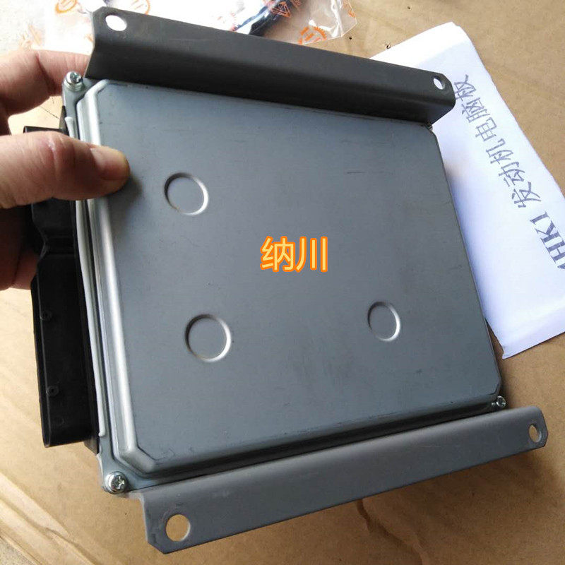 挖掘机日立240-34HK1原装发动机电脑板8982046851、1047-D280