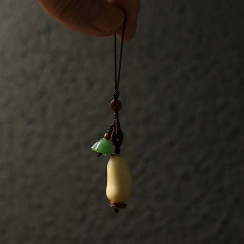 纯手工雕刻天然鹿角莲藕挂件吊坠