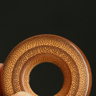 精品纯手工制作天然满鱼籽纹老玉竹平安扣竹雕把件竹制挂件平安牌