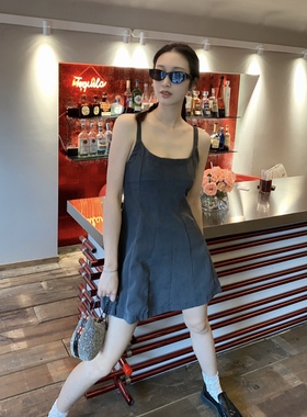 4422新款夏季甜酷风大方领收腰后背交叉绑带吊带连衣裙女a字短裙