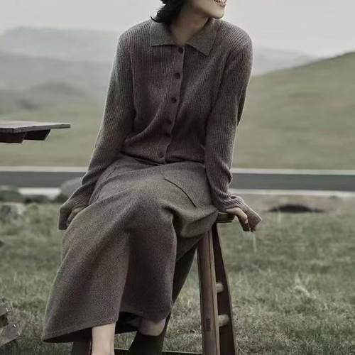 2025秋冬款百搭翻领长袖针织上衣+高腰修身半身裙两件气质