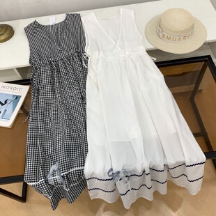 韩系宽松2025新款 夏季 V领简约度假房系带百搭长裙