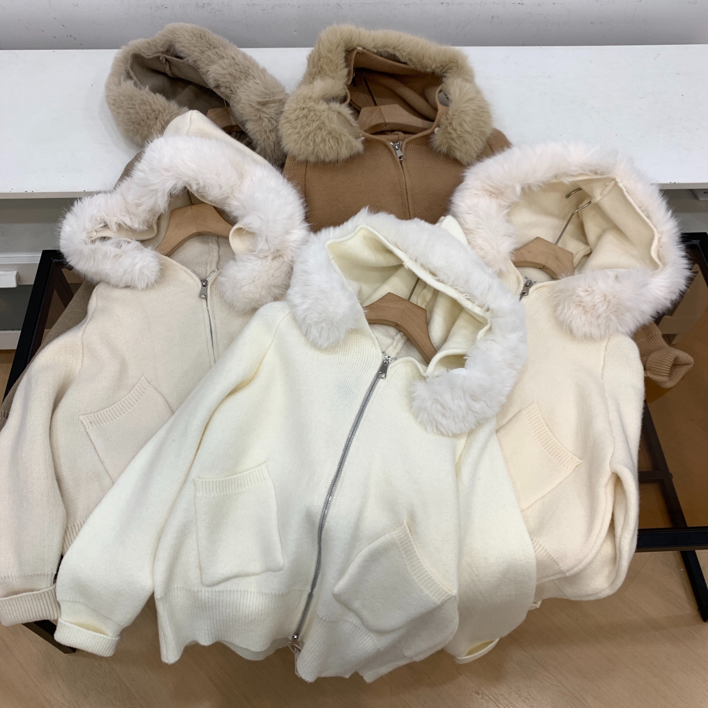 2025年秋冬新款加绒保暖长袖上衣女纯色简约百搭外套J#28