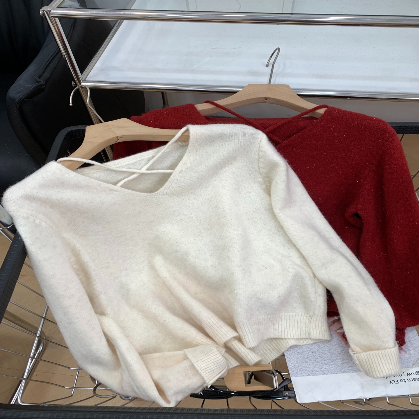 法式新款时尚百搭修身显瘦性感纯色小众简约长袖毛衣