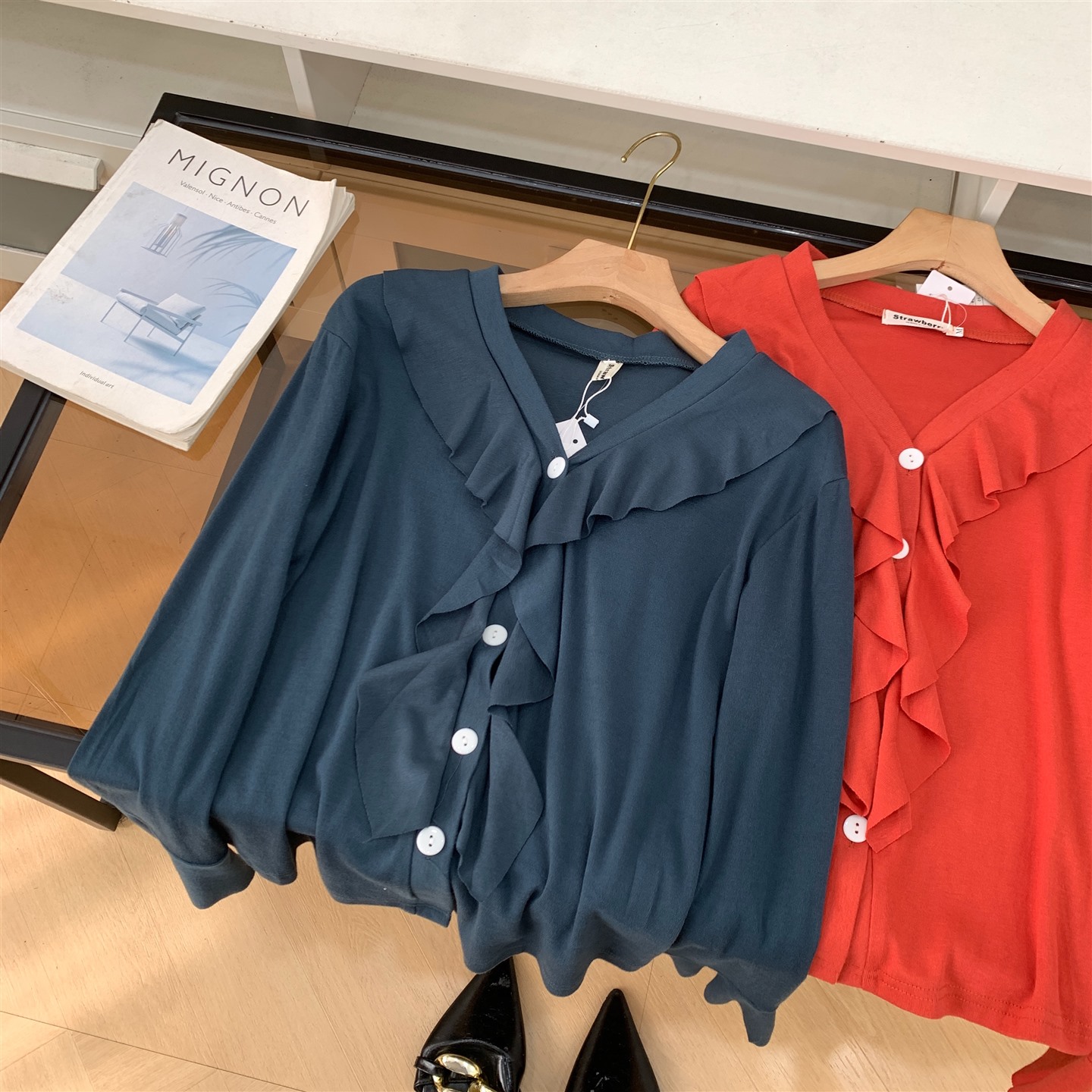 衬衫纯色新款V领长袖搞头小众时尚通勤上衣女 J#5