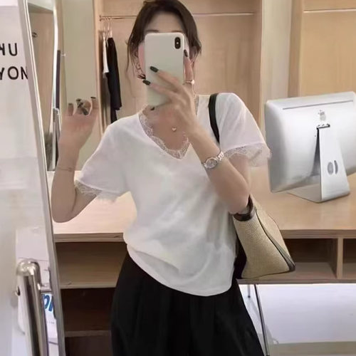 今年流行特惠法式气质蕾丝花边v领正肩短袖t恤女夏季新款设计感