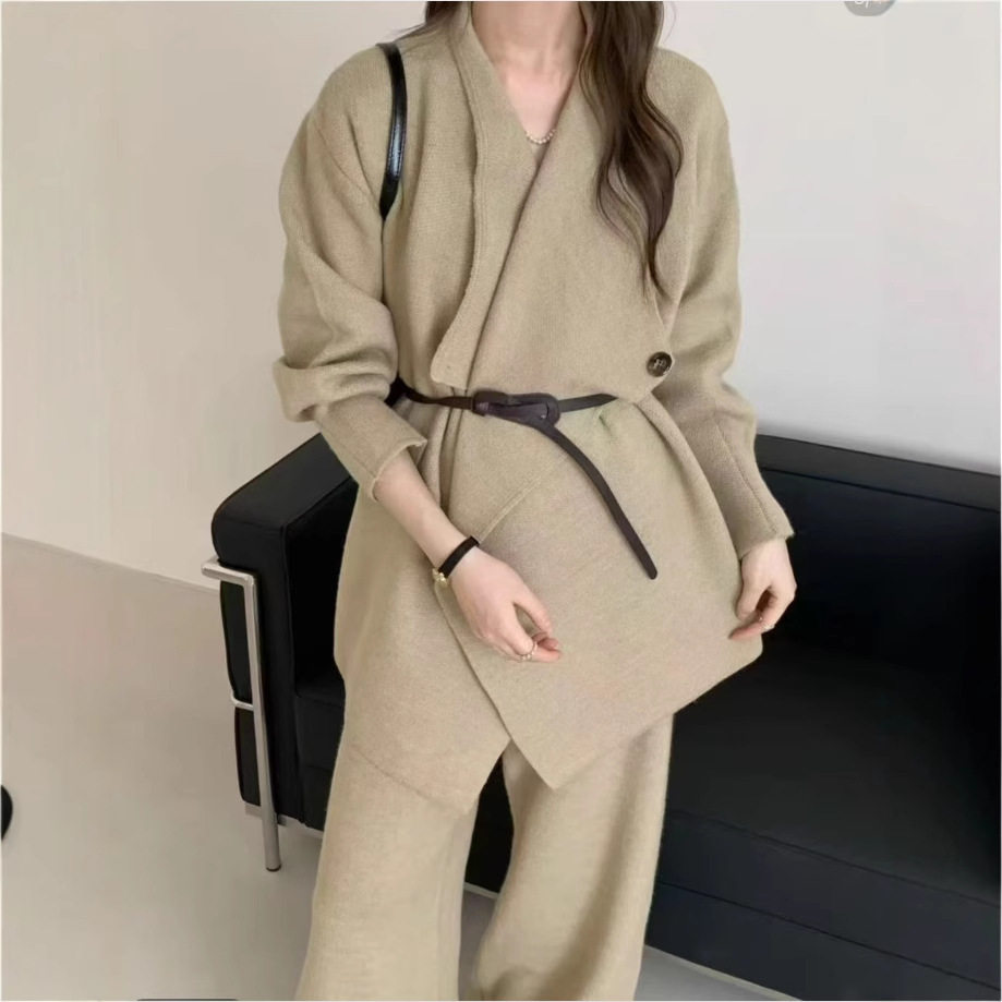 今年流行特惠PH58830大爱美依缘2025秋季新款洋气收腰毛衣开衫