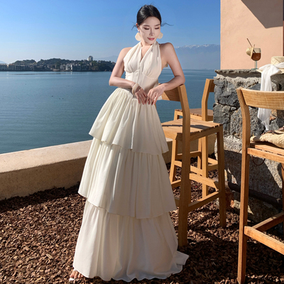 系带挂脖收腰公主蛋糕连衣裙法式度假海边绝美气质长裙日常可穿
