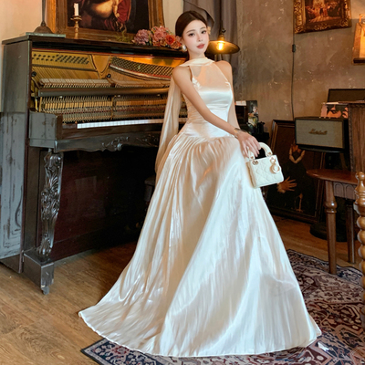 法式挂脖连衣裙日常可穿2026夏订婚晚生日小轻礼服裙气质绝美长裙