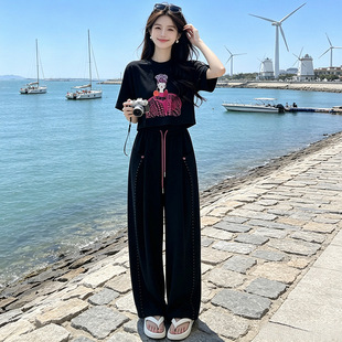 今年流行欧洲站运动套装女2026新款夏季时尚洋气个性美女印花