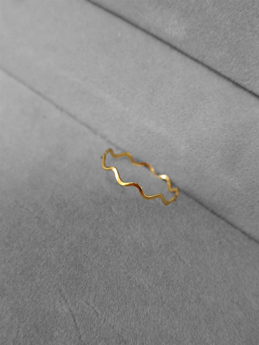 不掉色可水洗~日韩极细超细18K金色波浪纹戒指 ins个性叠戴指环潮