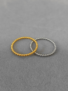 法式ins迷你小金珠钛钢包金素圈细戒指镀18K金不掉色关节百搭指环