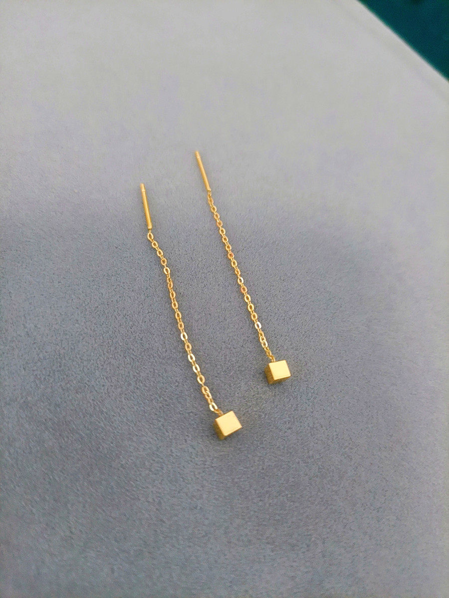 显脸瘦不易掉色~钛钢18K金色几何小方块耳线简约日常防过敏小耳环
