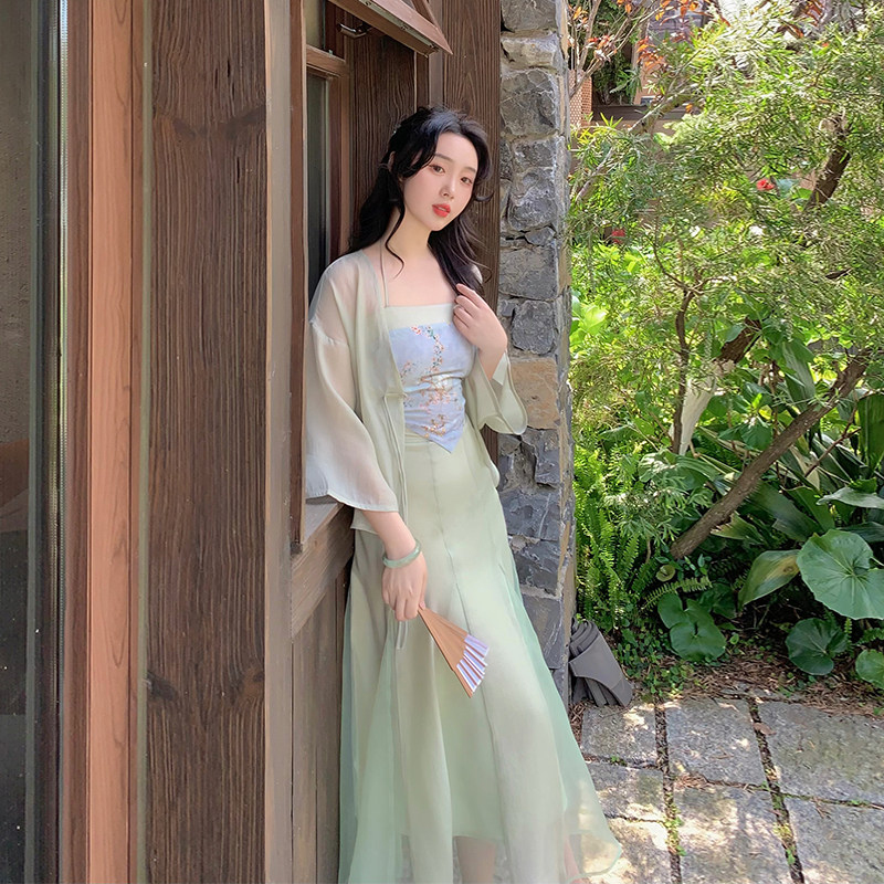 LUJIN의 홈메이드 LUSHAN YUNWU 여성용 새로운 중국 스타일 민족 스타일 복고풍 디자인 앤티크 스커트 가디건 3피스 세트