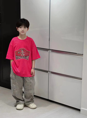 韩国童装潮牌TZ火龙果色T短袖搭灰色工装裤2026夏款洋气男女大童