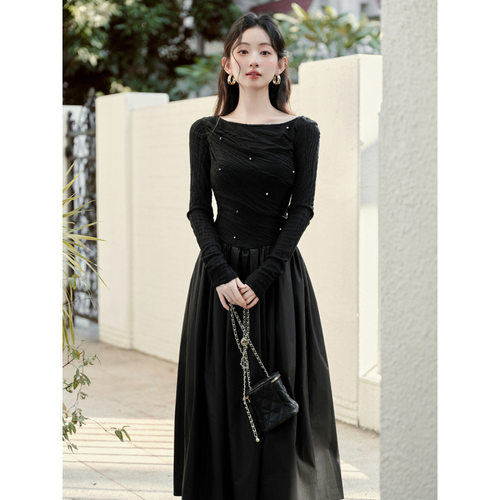 法式黑色针织连衣裙赫本风小黑裙生日裙子高级感显瘦轻礼服长裙女