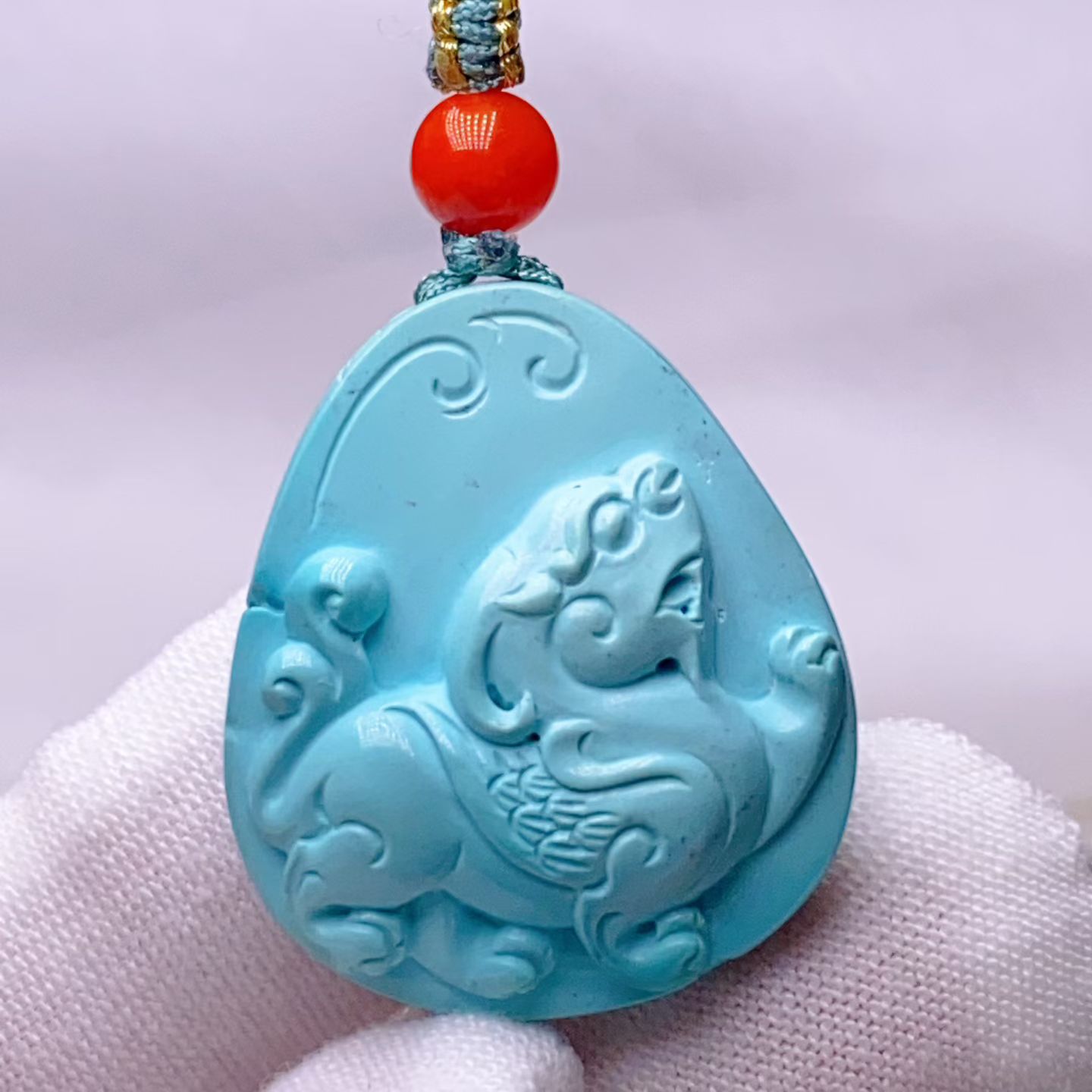 湖北天然绿松石高瓷蓝麒麟凰雕吊坠 尺寸24x27.8x9.6㎜重8.37克