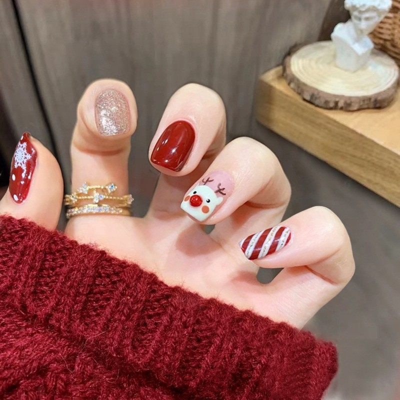 2026年新款儿童美甲穿戴甲感短款显白锦瑟圣诞24片假指甲贴片,彩妆/香水/美妆工具,美甲工具,淘宝优惠券,粉丝福利购,淘宝优惠卷