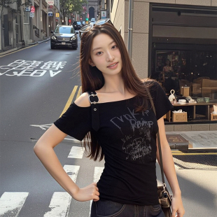 修身 大码 t恤女夏季 美式 收腰显瘦设计感上衣 辣妹黑色露肩斜肩短袖
