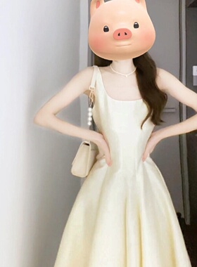 2026新款小个子黄色长裙子女春夏季掐腰收腰显瘦巨好看吊带连衣裙