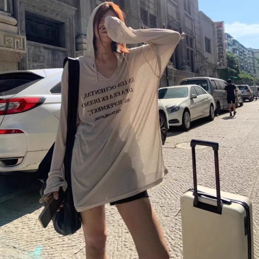 慵懒风防晒罩衫宽松薄款上衣法式复古连帽长袖t恤女春秋字母印花