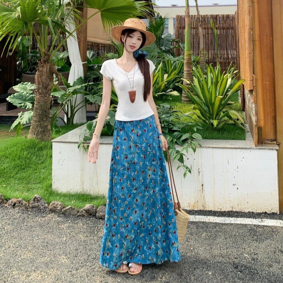 蓝色碎花油画系带半身裙女夏季高腰复古A字长裙子ins白色T恤套装