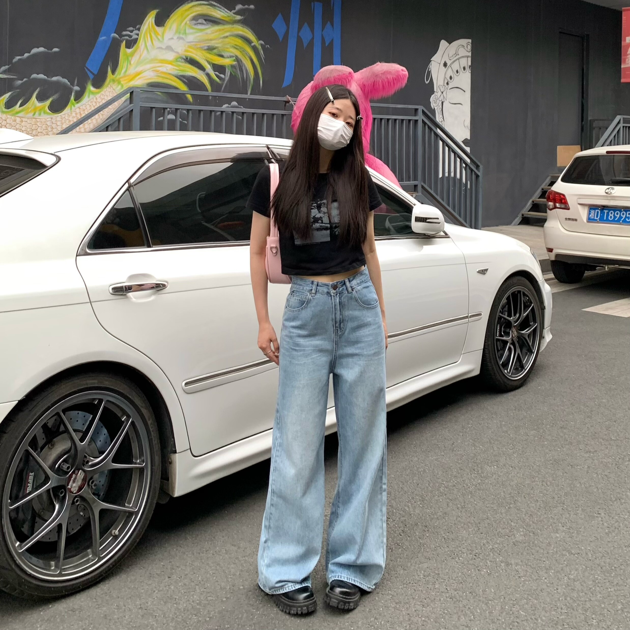 thumbnail for 纯哥家水洗浅色牛仔裤女2026年春夏新款美式垂感高腰宽松阔腿裤子