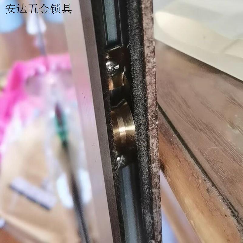 推拉门玻璃滚轮门窗地窗户老式下轮移门铝合金配件滑轮滑道65.