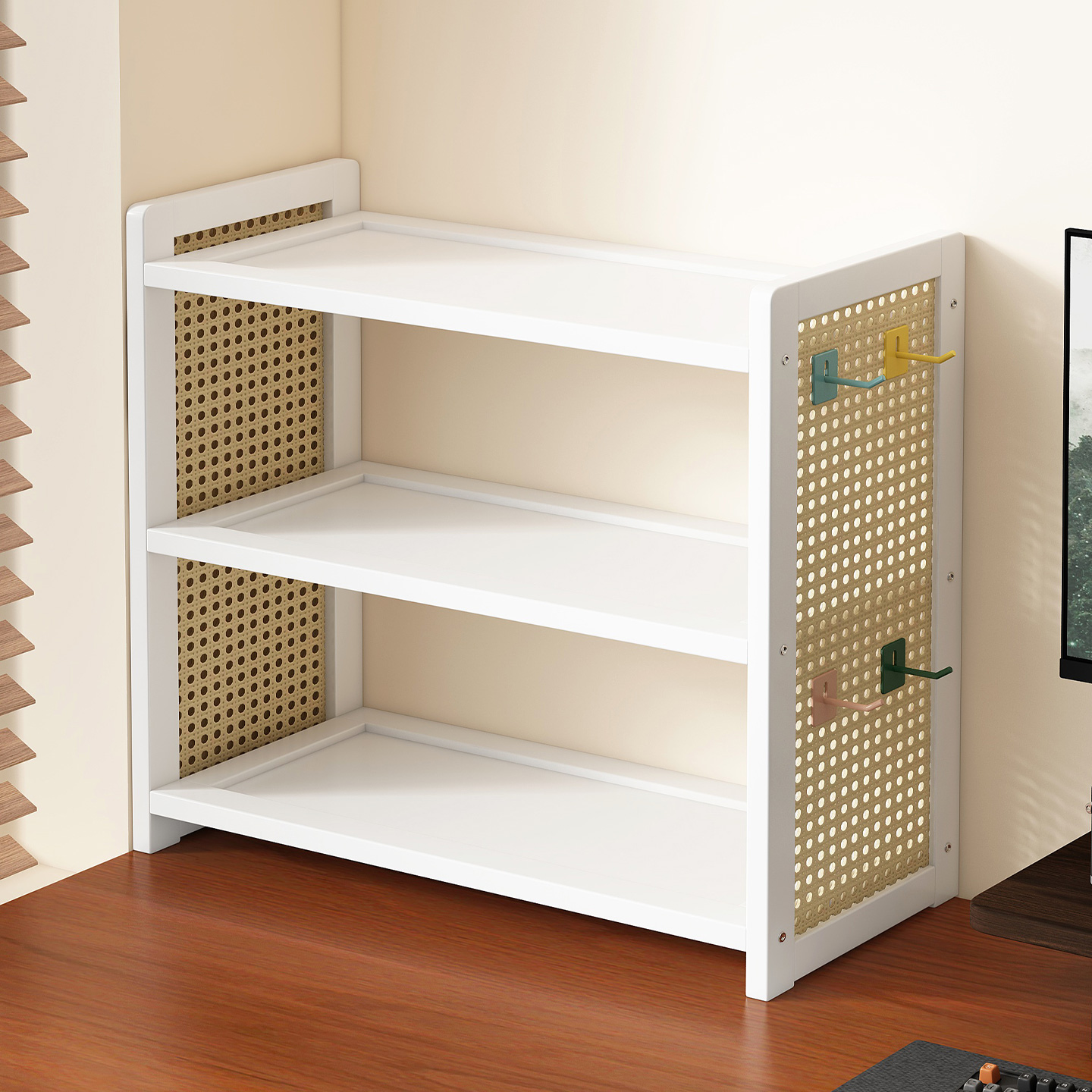 纵向收纳不占地DIY洞洞板置物架