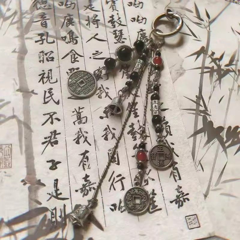 2025百无禁忌道系山鬼花钱流苏手机挂件复古斜挎包包转运古风礼物