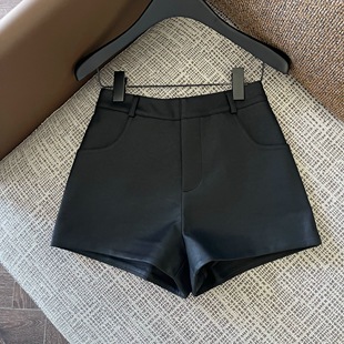 秋季 显瘦辣妹热裤 皮短裤 百搭A字阔腿修身 女外穿配靴裤 2025新款
