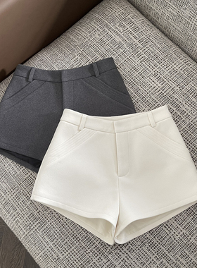 白色毛呢短裤女冬季A字高腰灰色呢子短裤显瘦直筒百搭休闲靴裤子