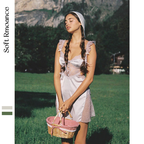 SoftRomance性感吊带睡裙透视网纱缎面拼接家居服纯欲诱惑套装