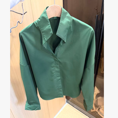 刘欣G店 墨绿色翻领长袖衬衫S375 （衣长58）