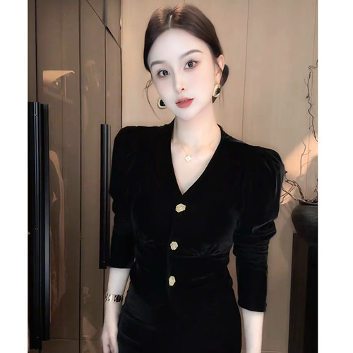 刘欣G店 开衫丝绒短款上衣S341