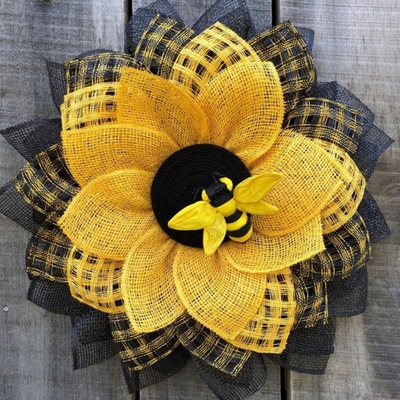 Bees Decorate Sunflower Wreath Easter Bee Wreath Festival P