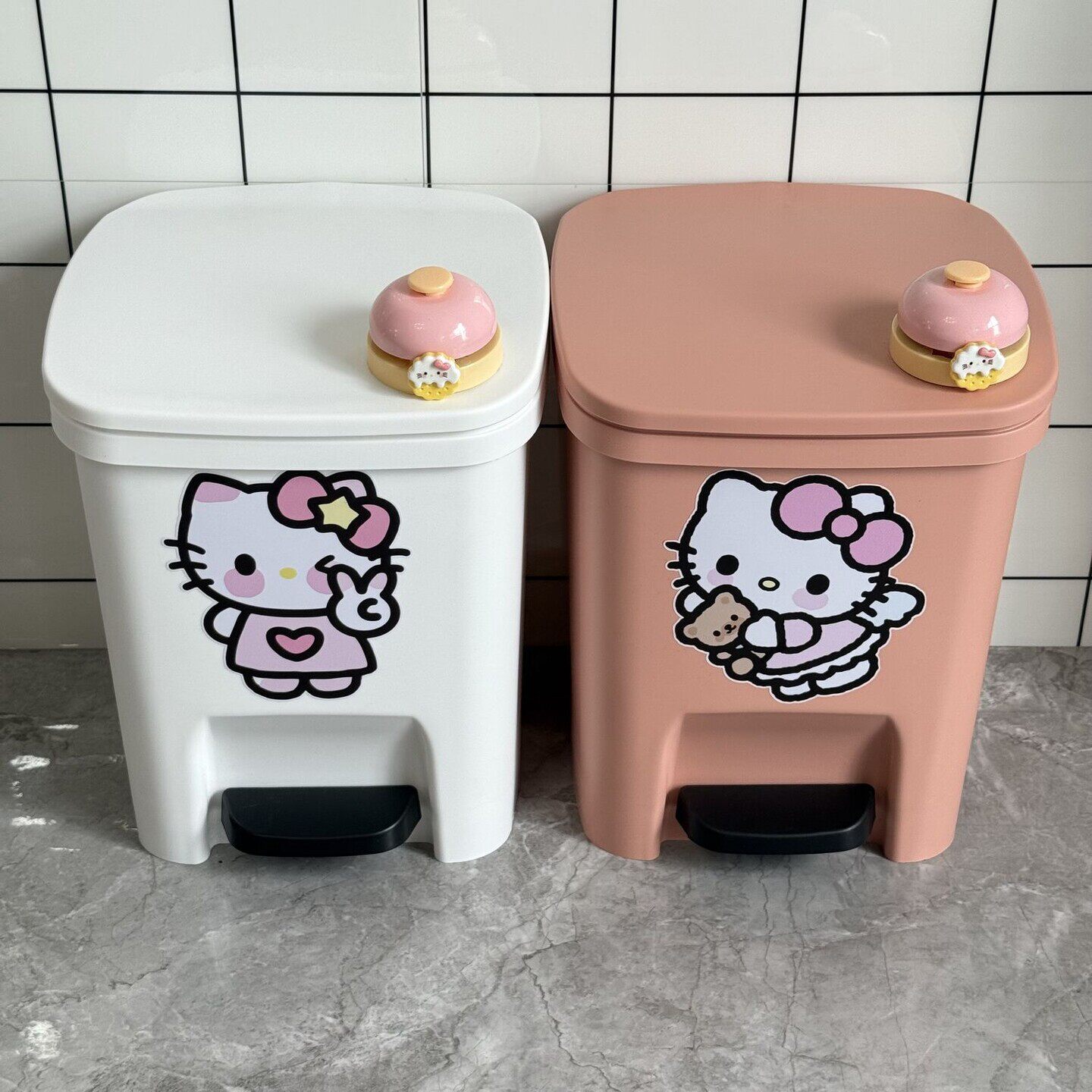 凯蒂猫铃铛垃圾桶家用客厅可爱卡通脚踏式带盖大容量卫生间高颜值