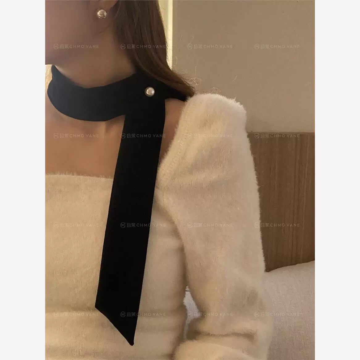 秋冬季细窄长款围巾女欧美时髦冬天复古领巾丝绒细窄长条丝巾飘带