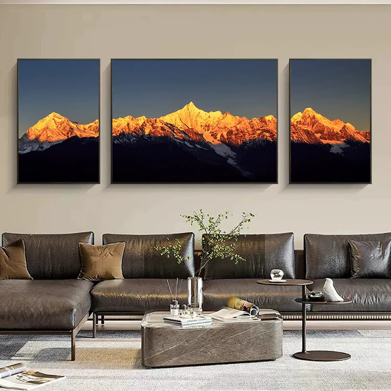 背靠金山客厅三联装饰画梅里雪山沙发背景墙壁画招财山水风景挂画